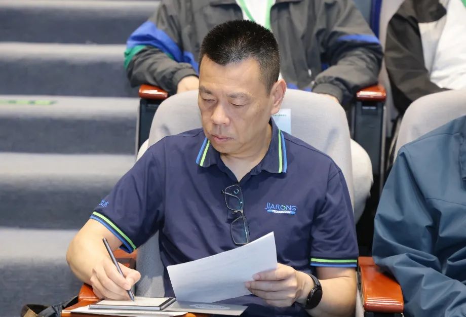 ǲ(й)ٷվz6˾ϳϯβ